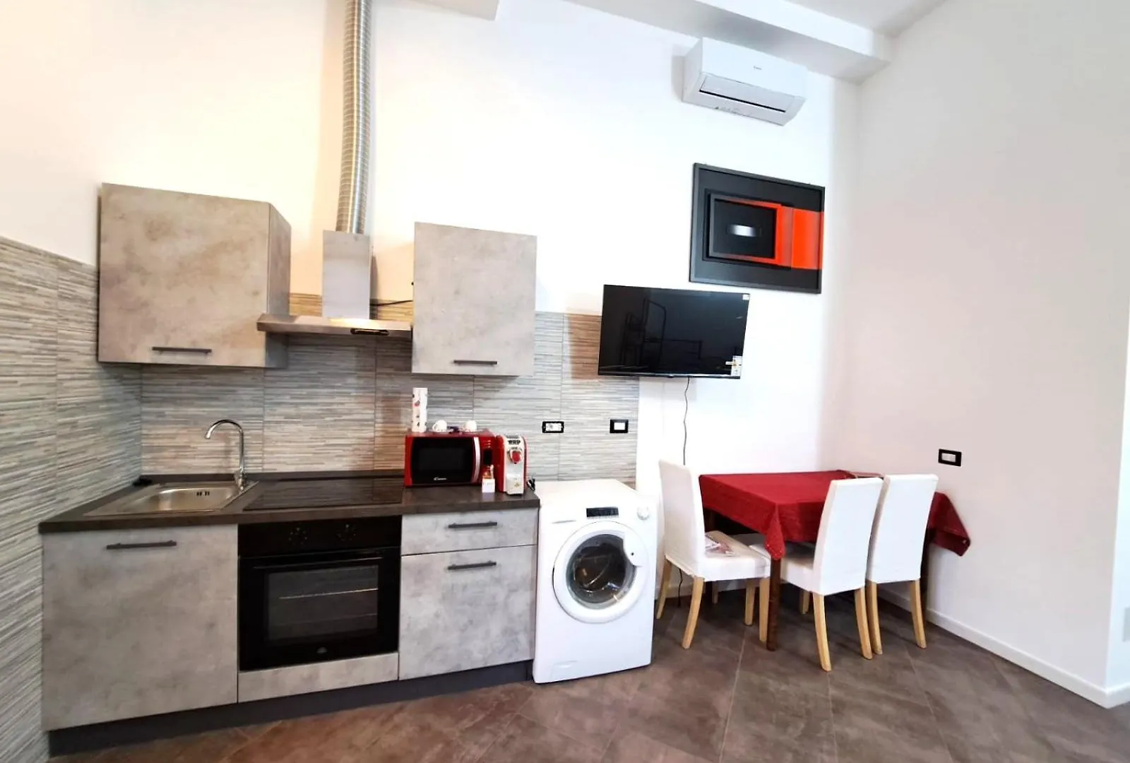 Appartamento 01 Monolocale Ristrutturato A Nuovo Milano