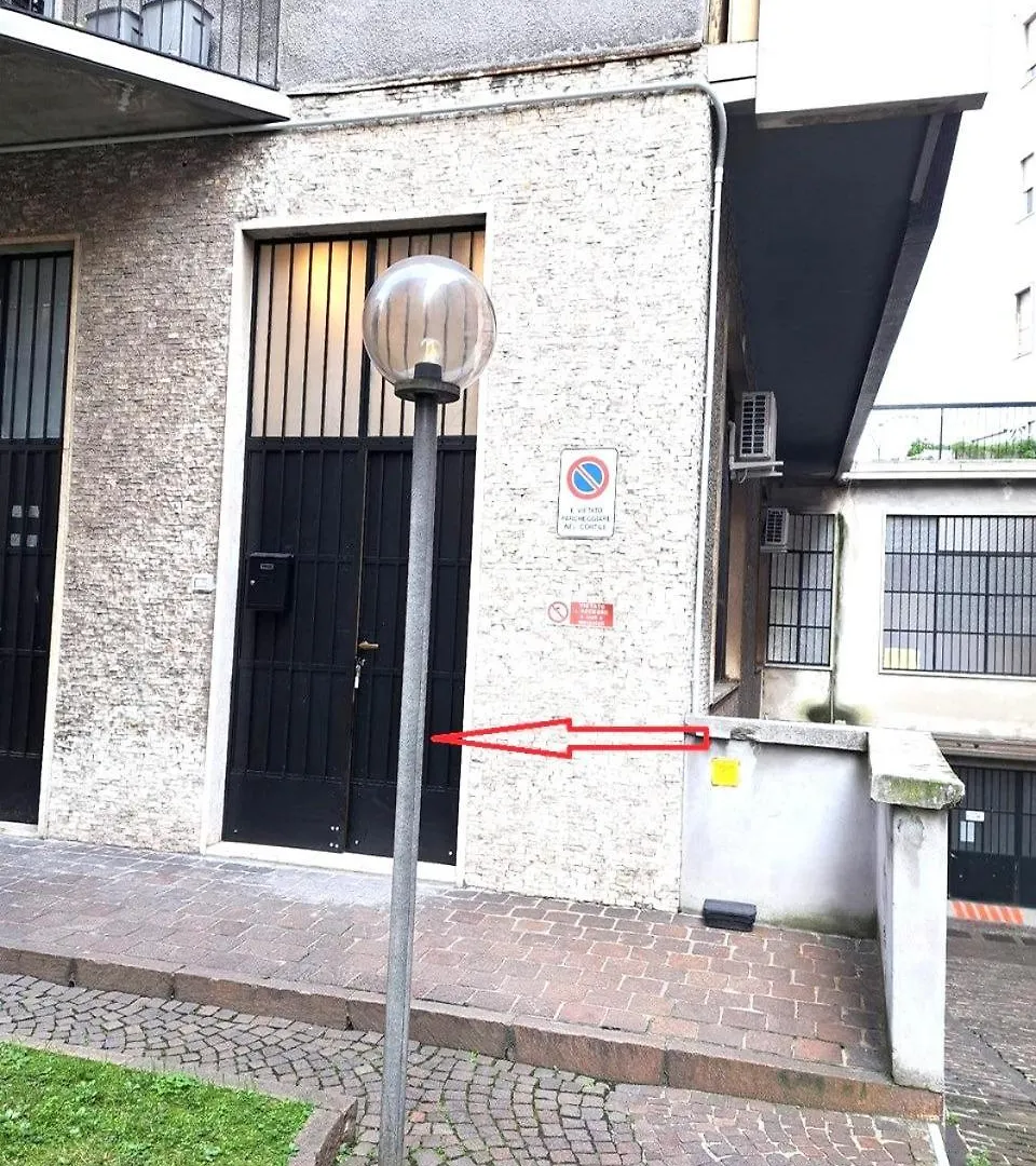 Appartamento 01 Monolocale Ristrutturato A Nuovo Milano Apartment Mailand