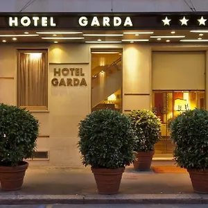 Garda מלון