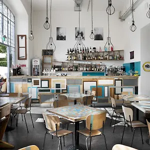 Madama & Bistrot Hostel