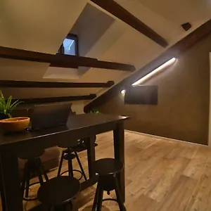 Appartement Moscova Attic Near Duomo, Milan